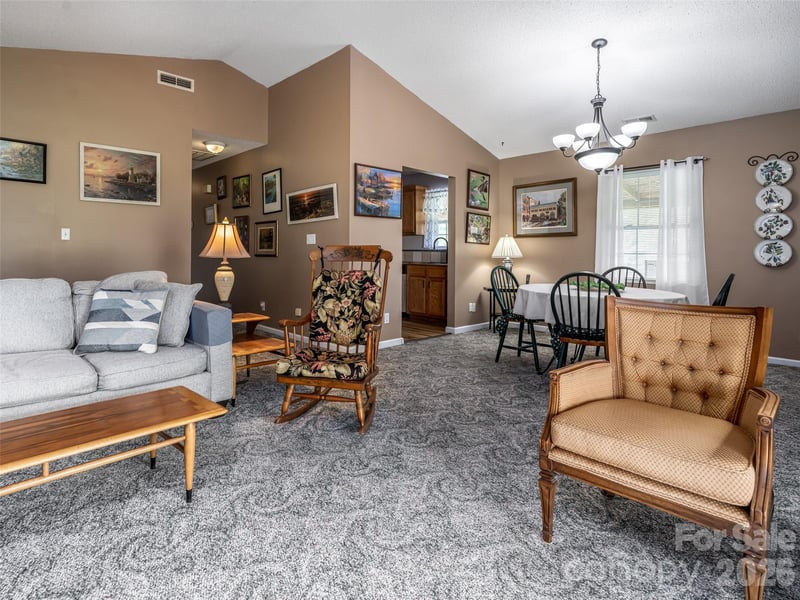 9 Coquina Ln, Leicester, NC 28748