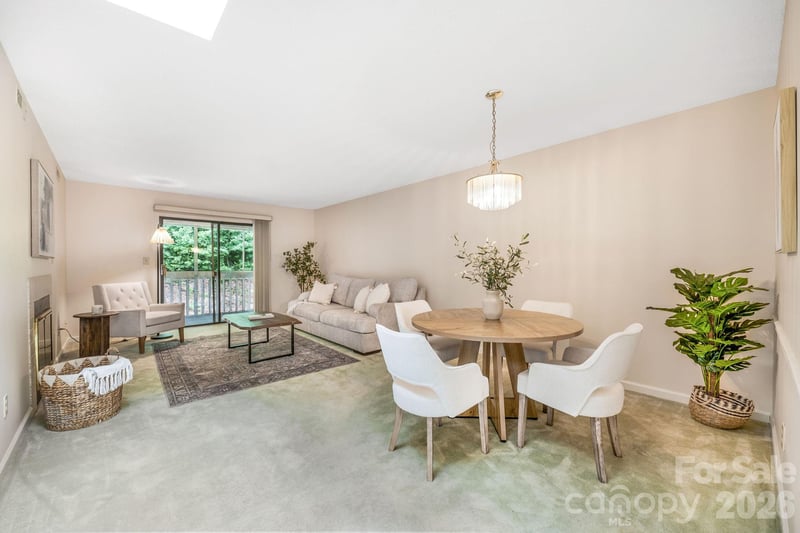 2604 Vineyard Blvd, Asheville, NC 28805