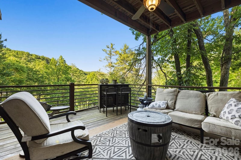 30 Lower Tanglewood Rd #2, Lake Toxaway, NC 28747