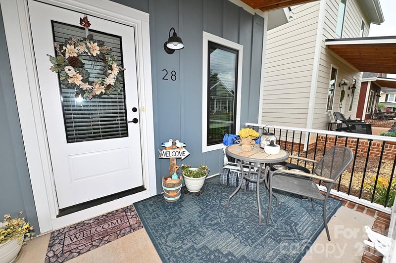 28 Cottage Ct, Granite Falls, NC 28630