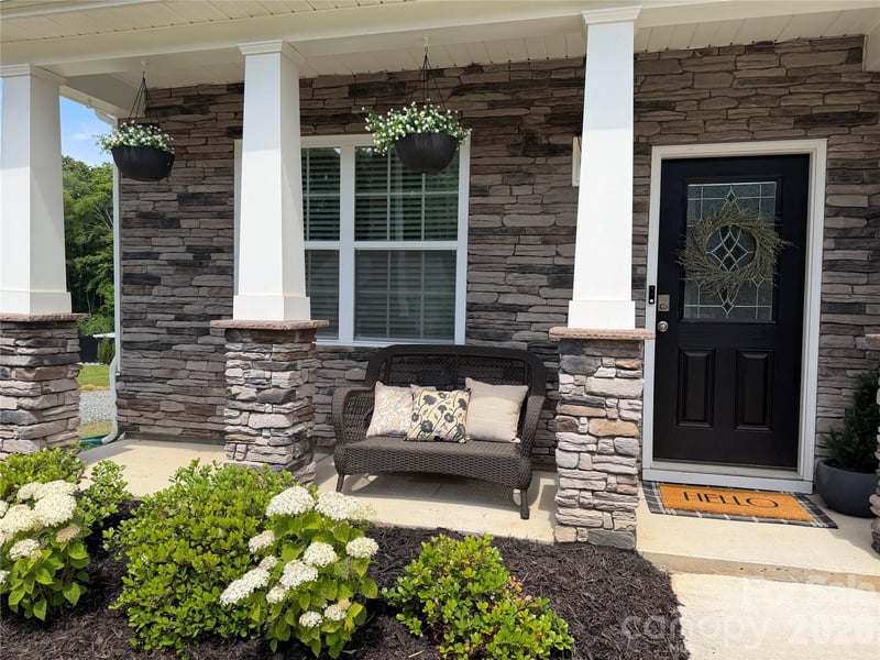3646 Azalea Ridge Dr, Mount Holly, NC 28120