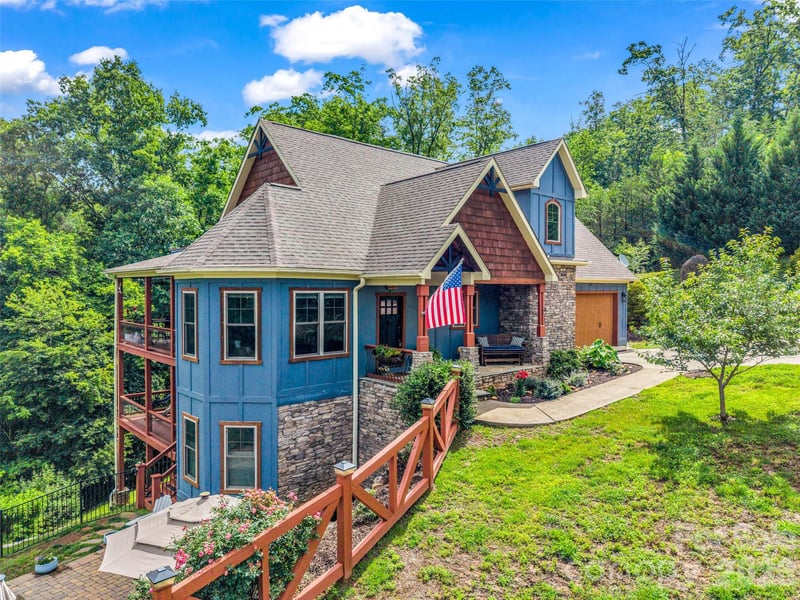 334 Willow Top Ln, Lake Lure, NC 28746