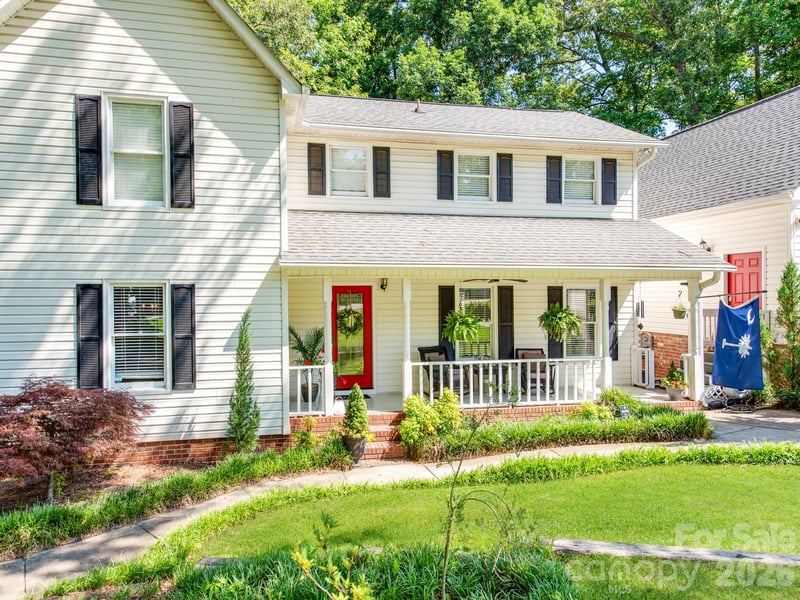 1530 Woodcroft Dr, Fort Mill, SC 29708