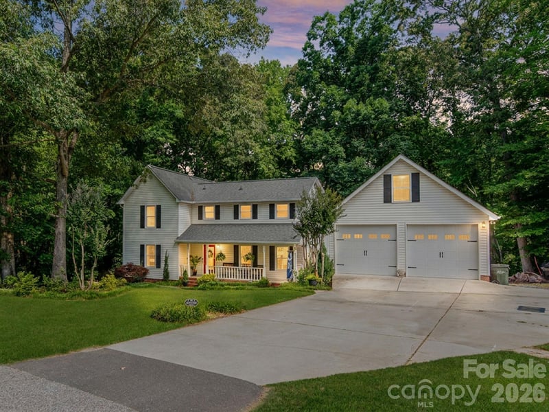1530 Woodcroft Dr, Fort Mill, SC 29708