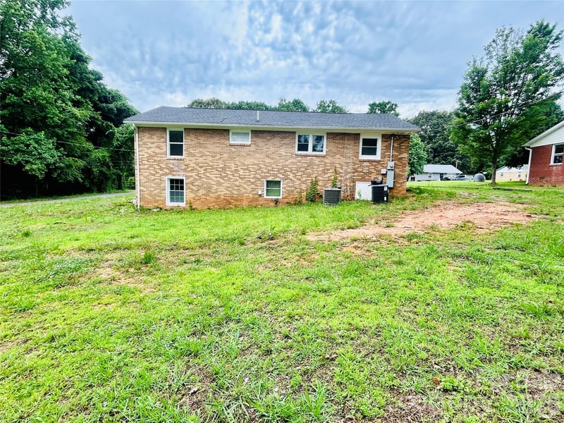 400 Ponderosa Rd #14, Stanley, NC 28164