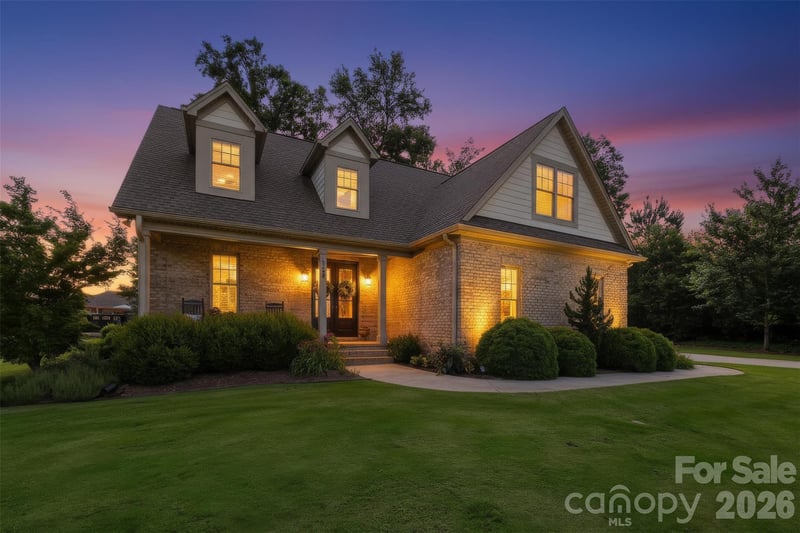 1005 Point Rd, Belmont, NC 28012