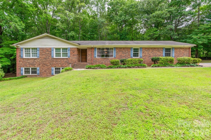 1735 Saddlewood Dr, Fort Mill, SC 29715
