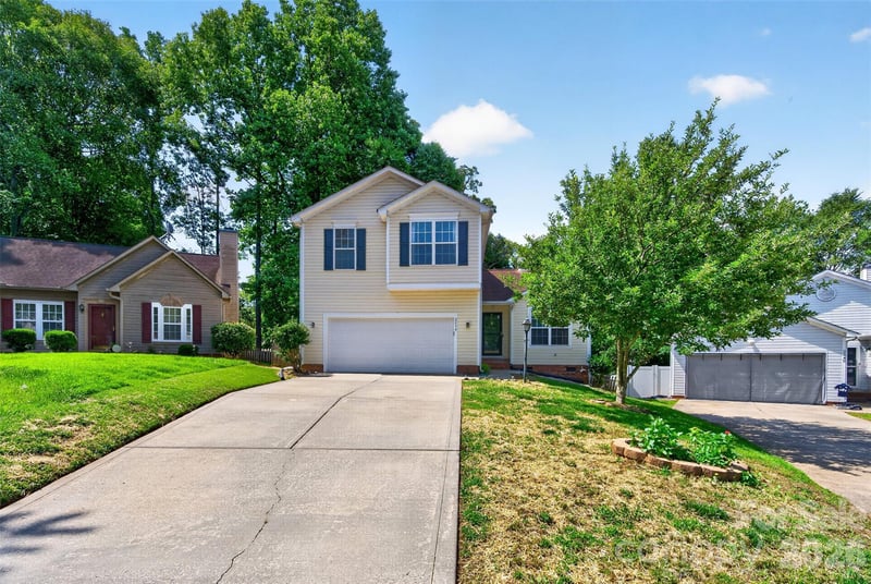 2539 Thornfield Rd, Charlotte, NC 28273
