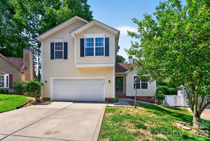 2539 Thornfield Rd, Charlotte, NC 28273