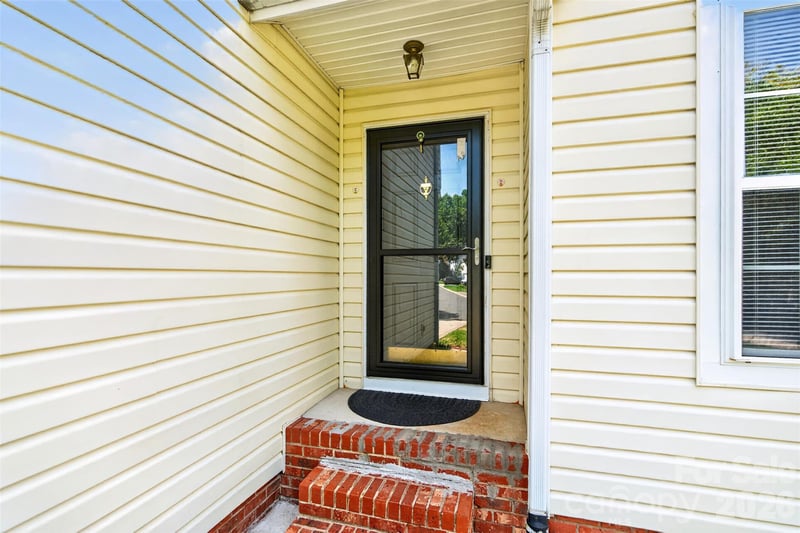 2539 Thornfield Rd, Charlotte, NC 28273