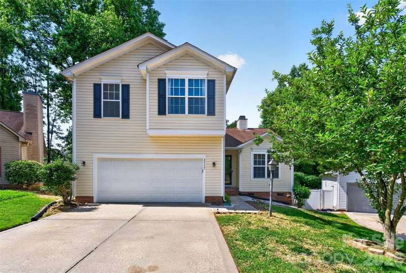 2539 Thornfield Rd, Charlotte, NC 28273