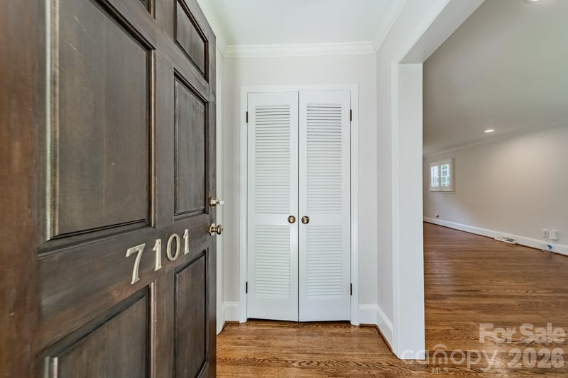 7101 Sherbourne Dr, Charlotte, NC 28210