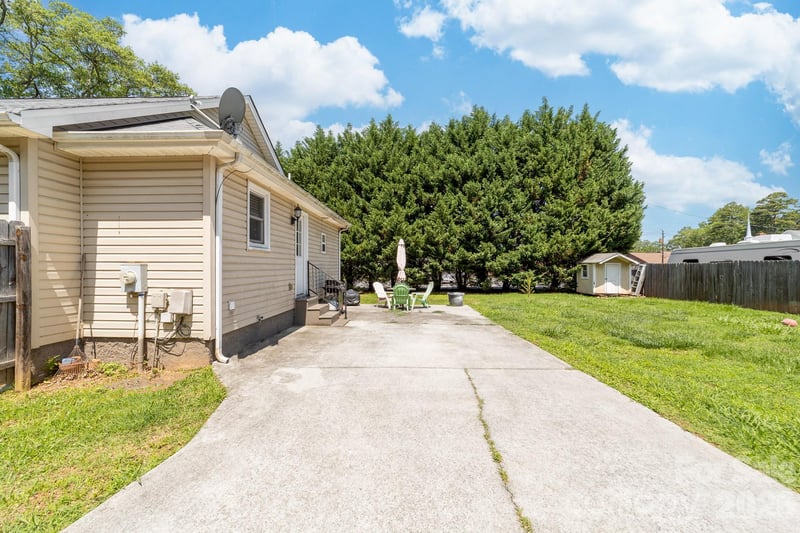 206 Eagle Rd, Belmont, NC 28012