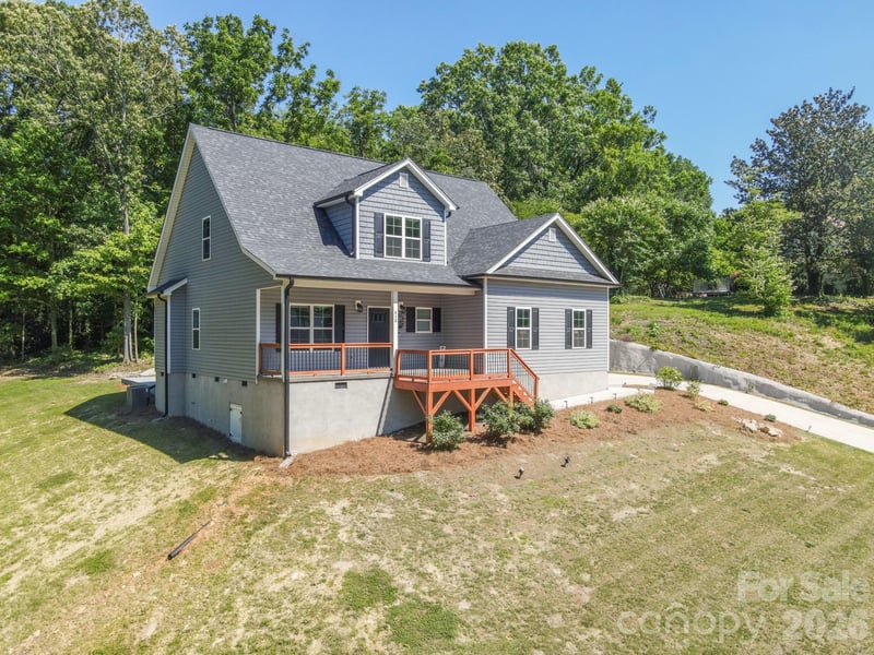 413 Lakewood Dr, Lexington, NC 27292