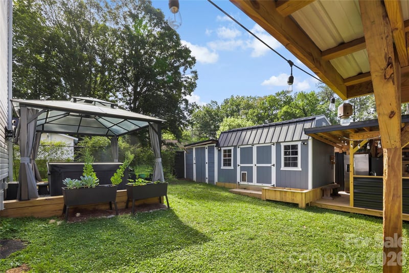 13 Trade St, Arden, NC 28704