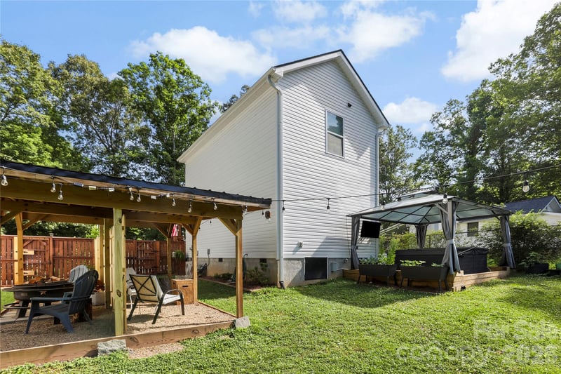 13 Trade St, Arden, NC 28704