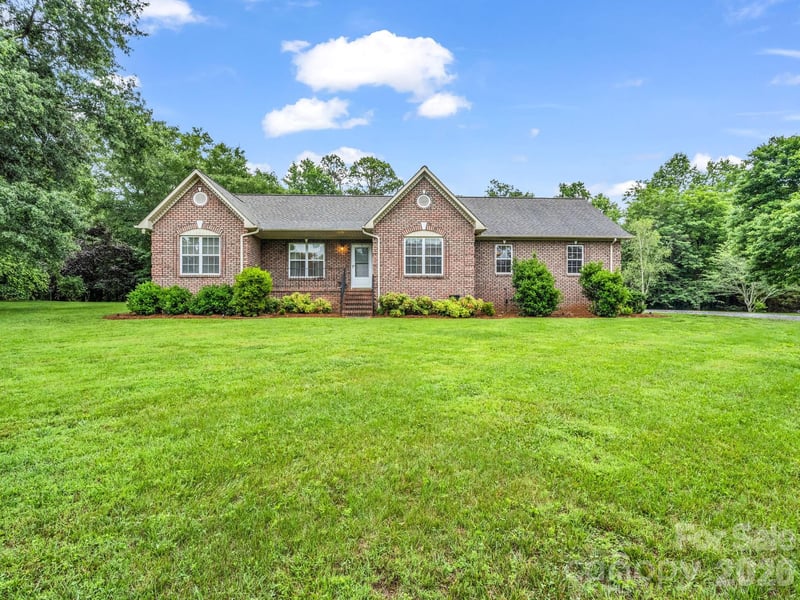 153 Rosey Ln, Rutherfordton, NC 28139