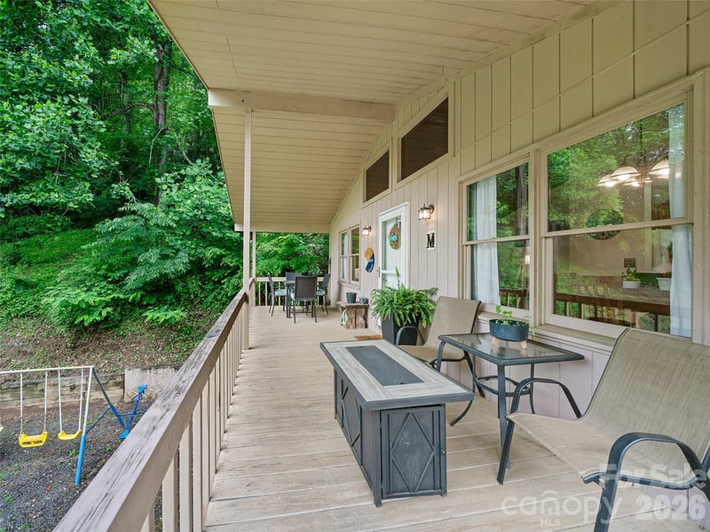 839 Mckinney Rd, Burnsville, NC 28714