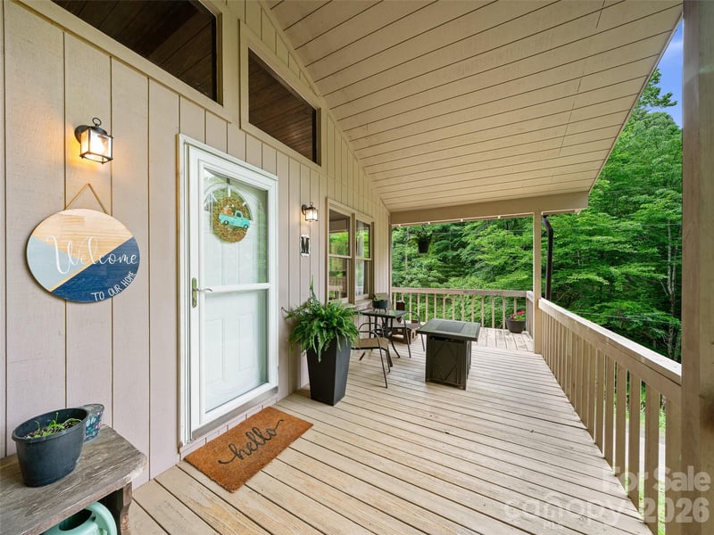 839 Mckinney Rd, Burnsville, NC 28714