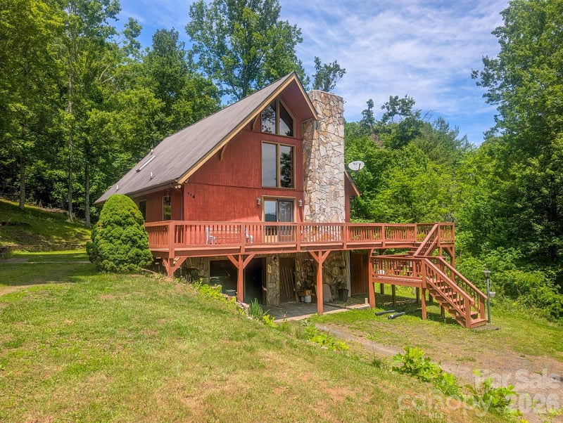 114 Dewberry Ln, Burnsville, NC 28705