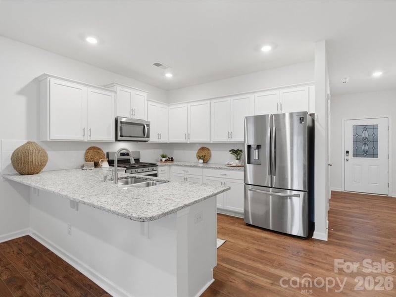 9705 Tea Garden Dr, Gastonia, NC 28056