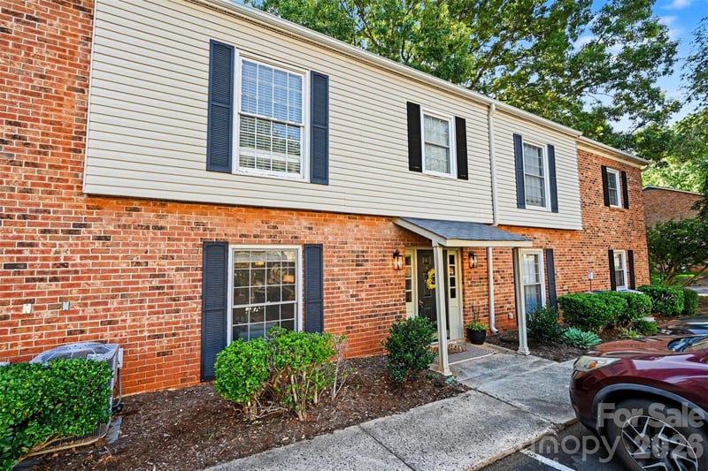 5925 Quail Hollow Rd #E, Charlotte, NC 28210