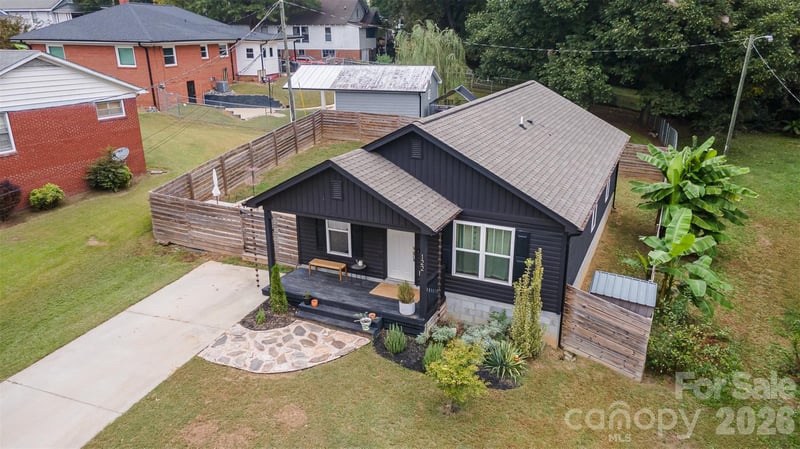 122 Crowell Dr, Concord, NC 28025