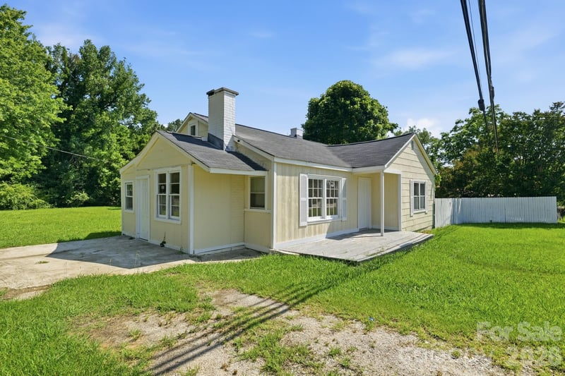 1208 Arch St, Lancaster, SC 29720