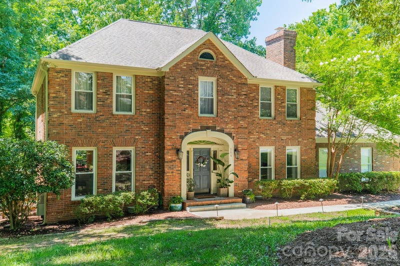 506 Abbotsford Ct, Charlotte, NC 28270