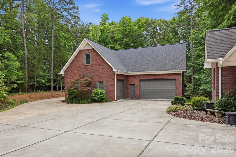 5330 Chester Ct, Davidson, NC 28036