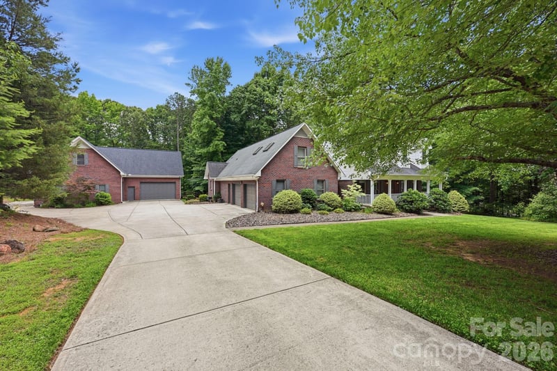 5330 Chester Ct, Davidson, NC 28036