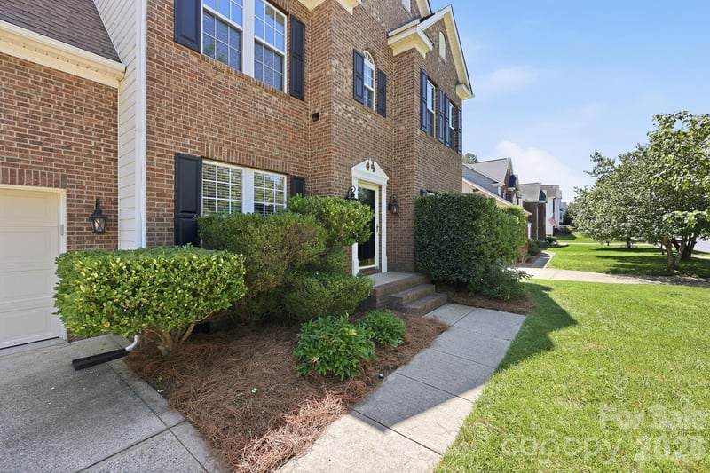 4439 Rock Stream Dr, Charlotte, NC 28269
