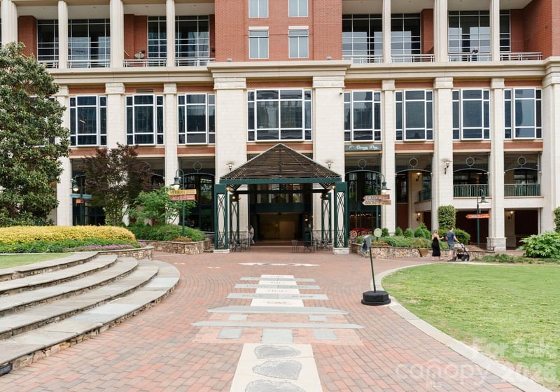 435 Tryon St #904, Charlotte, NC 28202