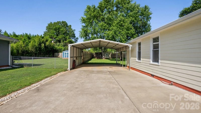 109 Globe St, Mount Holly, NC 28120