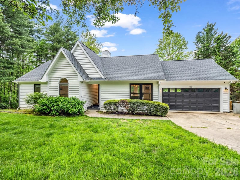172 Amble Ln, Fletcher, NC 28732