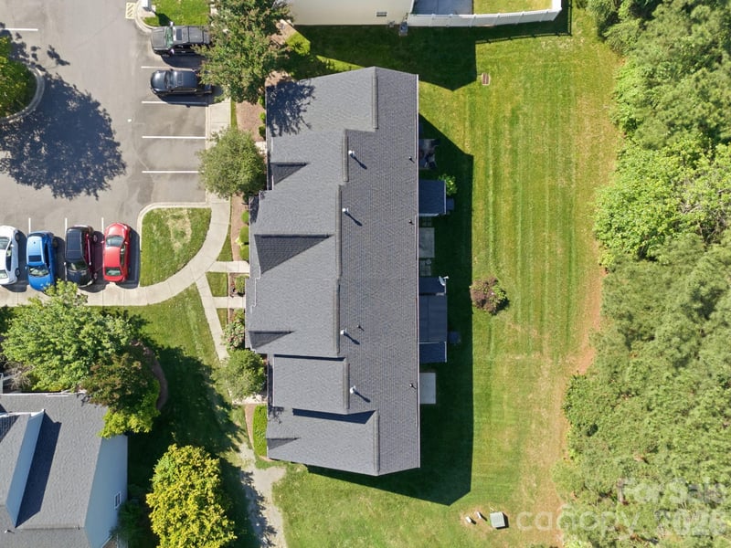 12368 Hennigan Place Ln, Charlotte, NC 28214
