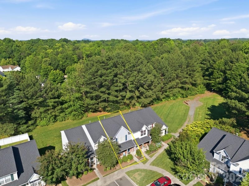 12368 Hennigan Place Ln, Charlotte, NC 28214