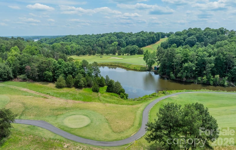 1064 Silver Gull Dr, Tega Cay, SC 29708