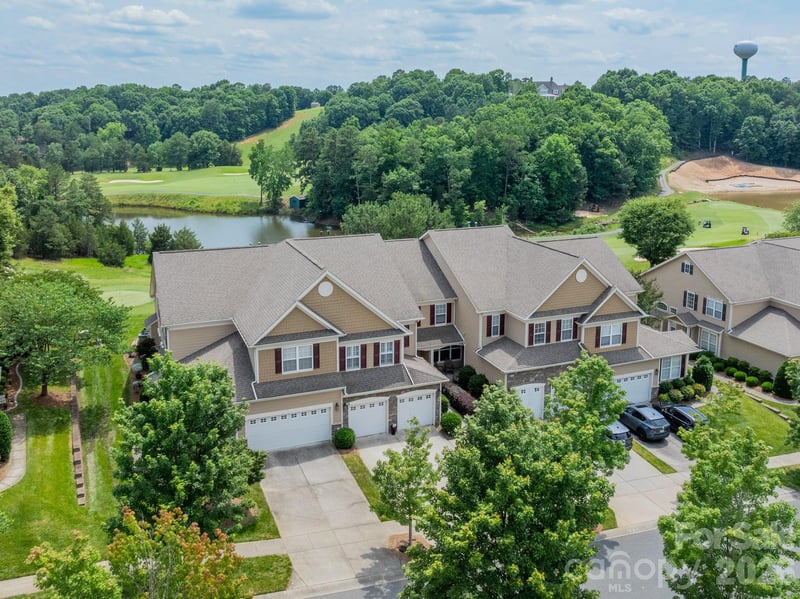 1064 Silver Gull Dr, Tega Cay, SC 29708