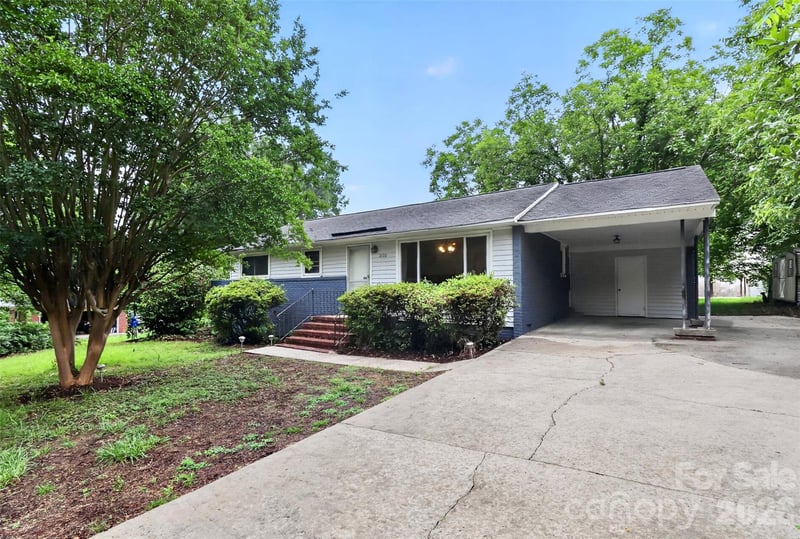 2122 Englewood St, Kannapolis, NC 28083