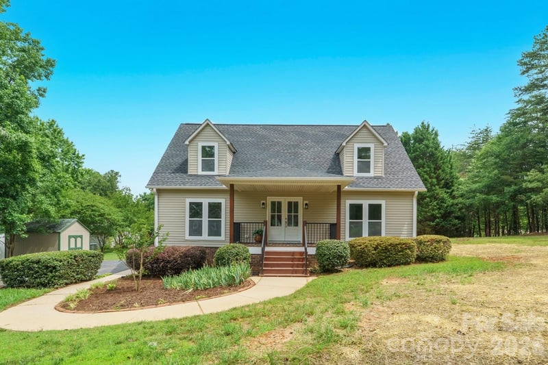 7553 Katherine Dr, Denver, NC 28037