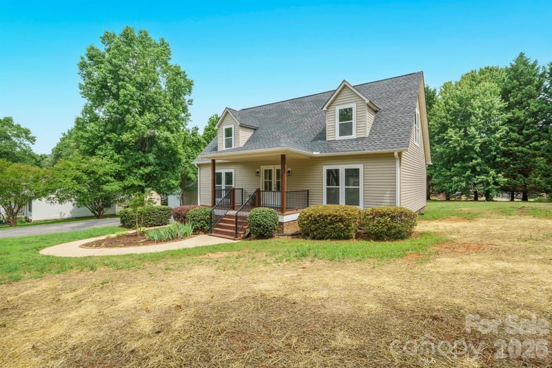 7553 Katherine Dr, Denver, NC 28037