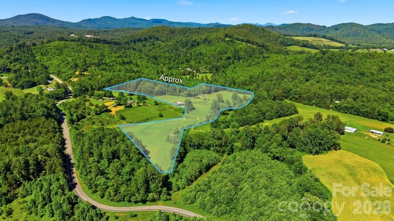Brush Mountain Rd, Lenoir, NC 28645