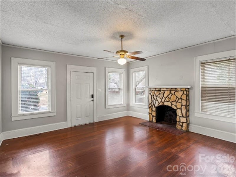 322 Salisbury Rd, Statesville, NC 28677