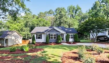 216 Hillside Ave, Concord, NC 28025