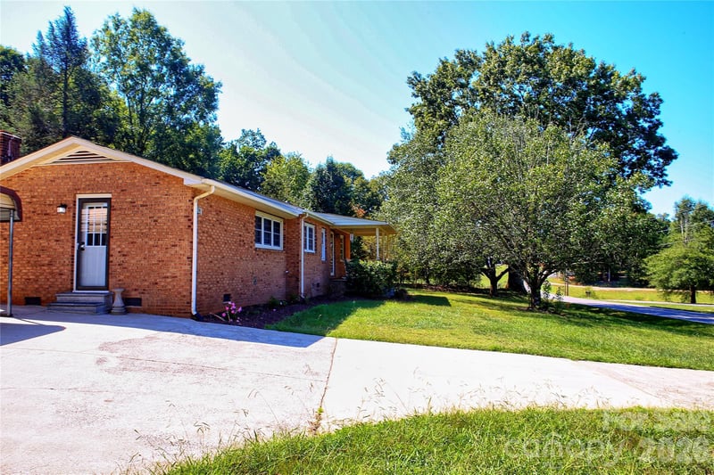5291 Bandys Crossroads Rd, Catawba, NC 28609