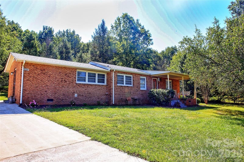 5291 Bandys Crossroads Rd, Catawba, NC 28609