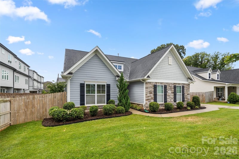 3826 Dewitt Ln, Charlotte, NC 28217