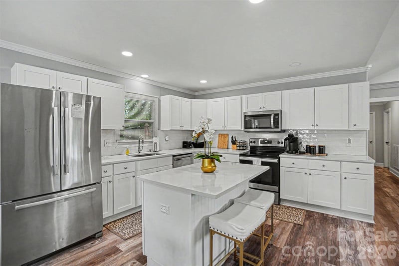 6345 Montpelier Rd, Charlotte, NC 28210