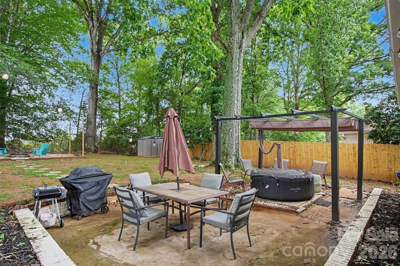 6345 Montpelier Rd, Charlotte, NC 28210